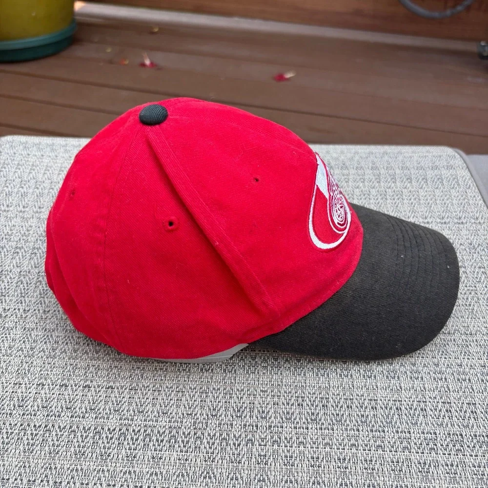 Starter Detroit Red Wings Hat Mens OSFA Red Black Good Snapback NHL Hockey